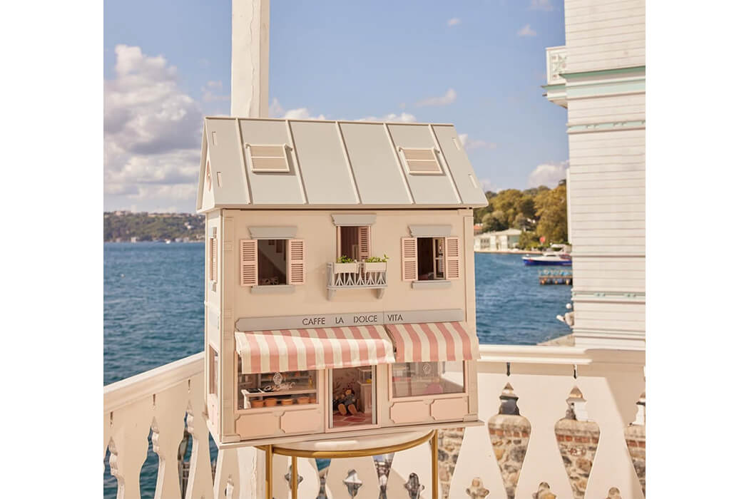 Little Forest Animals dollhouse